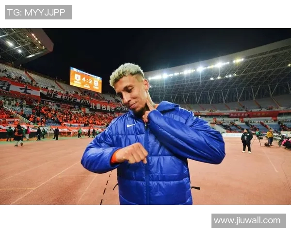 法国现役足球明星风采展示与精彩瞬间回顾 法国现役足球明星风采展示与精彩瞬间回顾